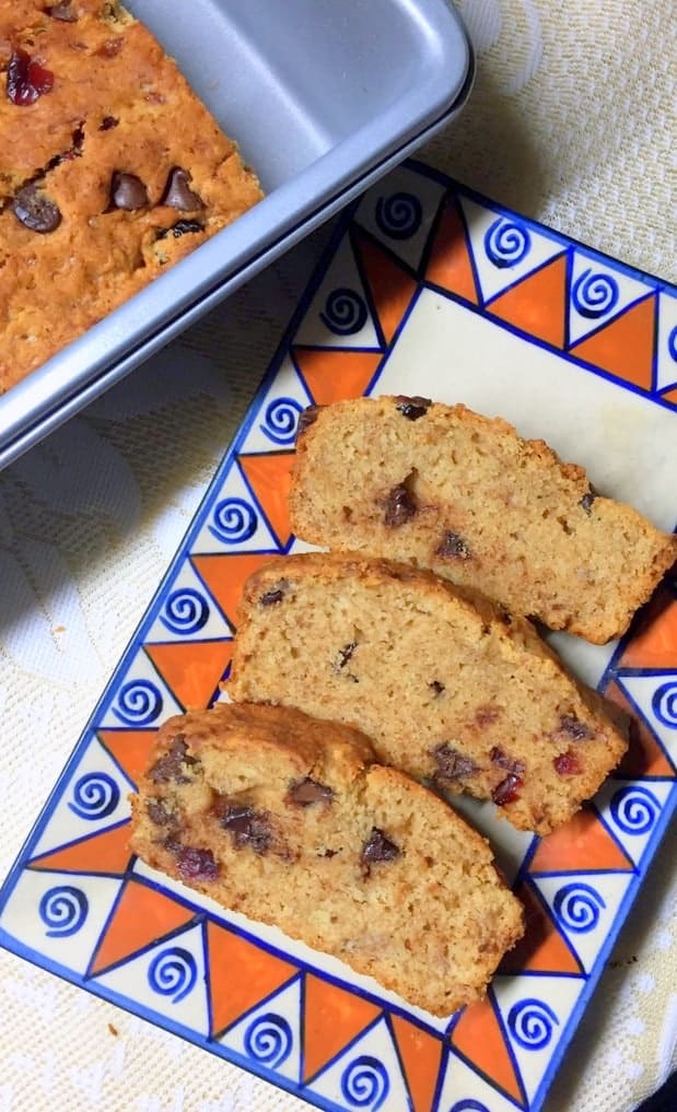 * Eggless Banana Chocochip bread