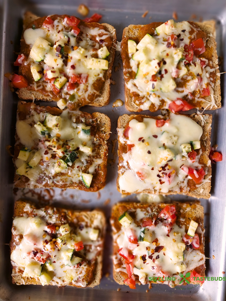 Pav Bhaji Pizza is a quick to make snack or light dinner with leftover pav bhaji masala and basic pantry essentials. Customisable as a Gluten Free or Vegan snack too.